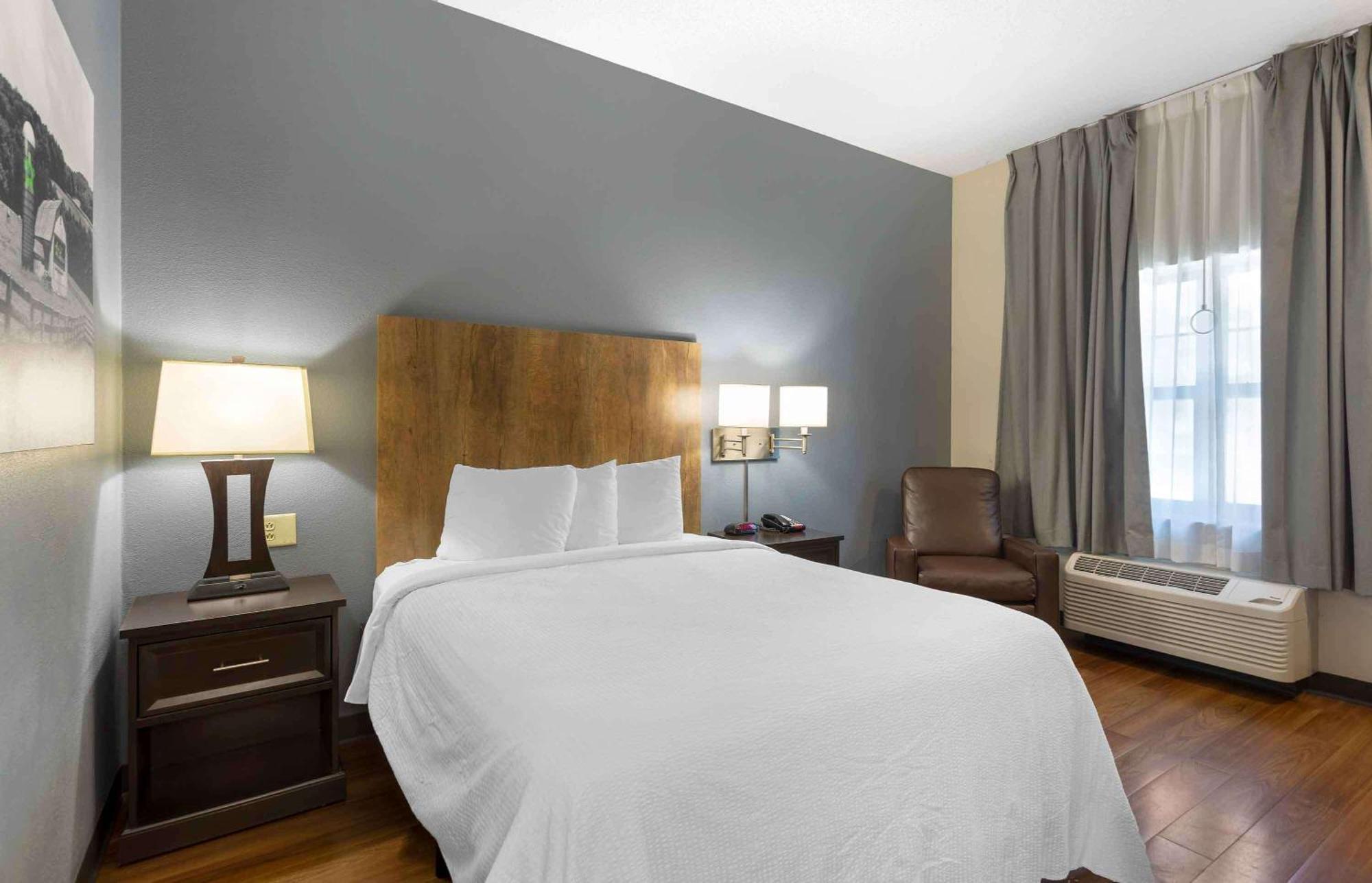Extended America Premier - - Vanderbilt Hotel 3*